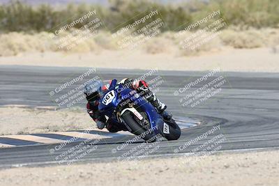 media/Dec-07-2025-CVMA (Sun) [[3e7d2de5dc]]/Race 8-Middleweight Shootout/